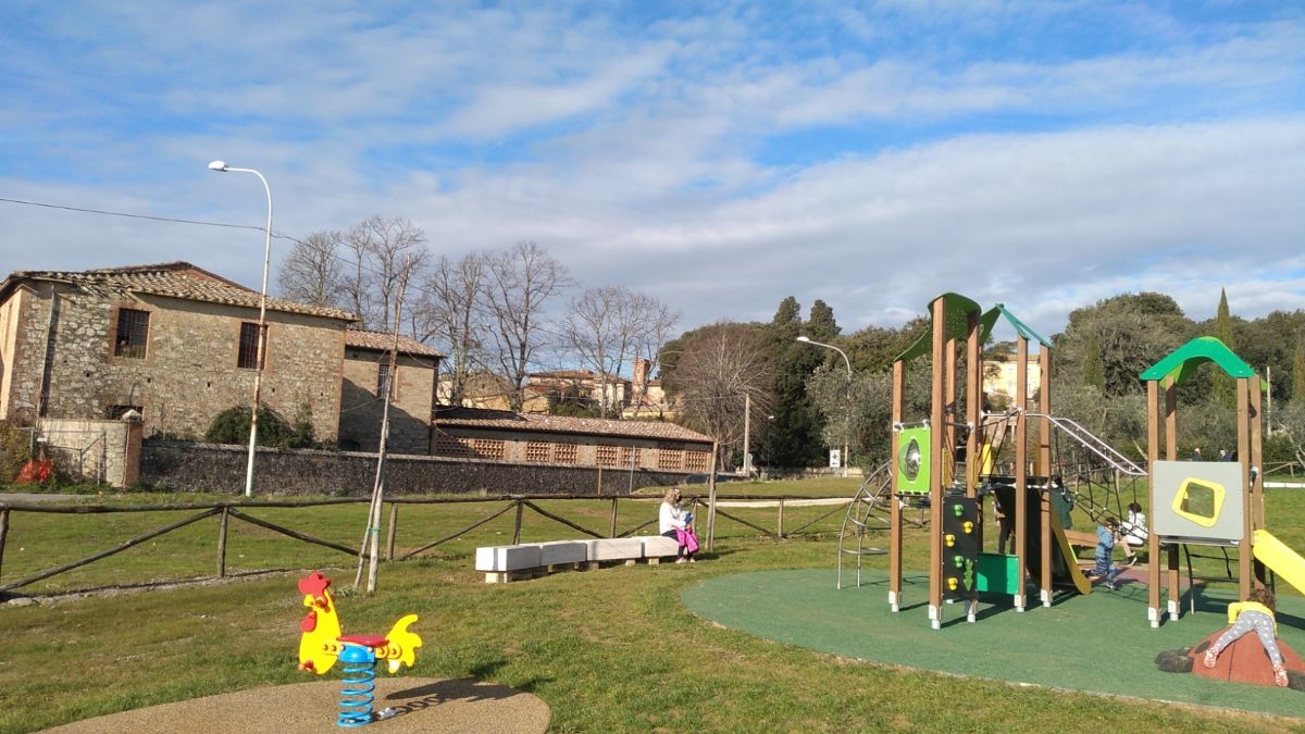 Parco giochi  pubblico 